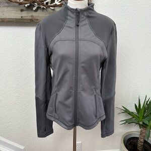 Lululemon Forme Jacket Soot Light Two tone gray full‎ zip jacket size 12-14?